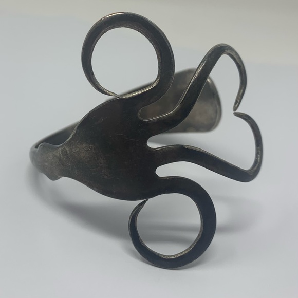 Unique Fork Cuff Bracelet - Picture 8 of 8